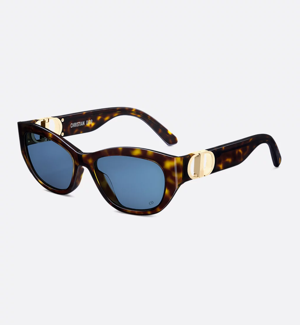 30Montaigne B5U - Image 1